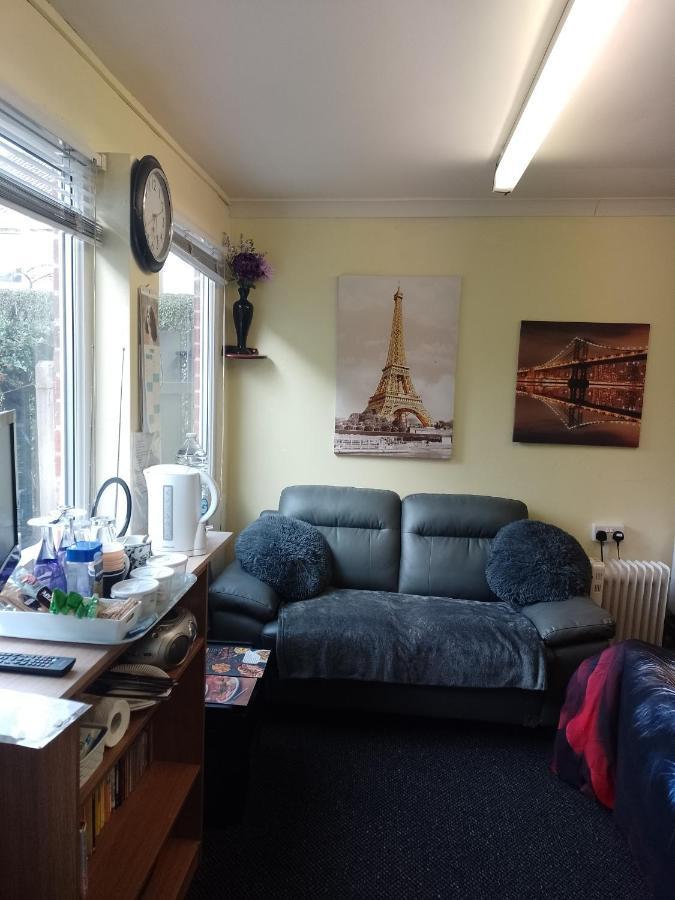 Appartement Studio Pad à Cardiff Extérieur photo